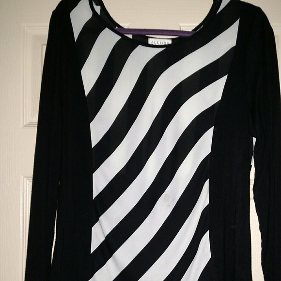 Allison Taylor Tops - Allison Taylor L Top Allison Taylor Tops - Allison Taylor L Top